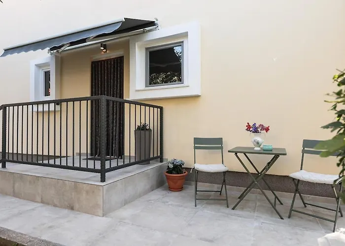 Shady Garden Апартаменты