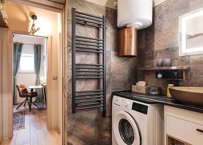 Апартаменты Shady Garden